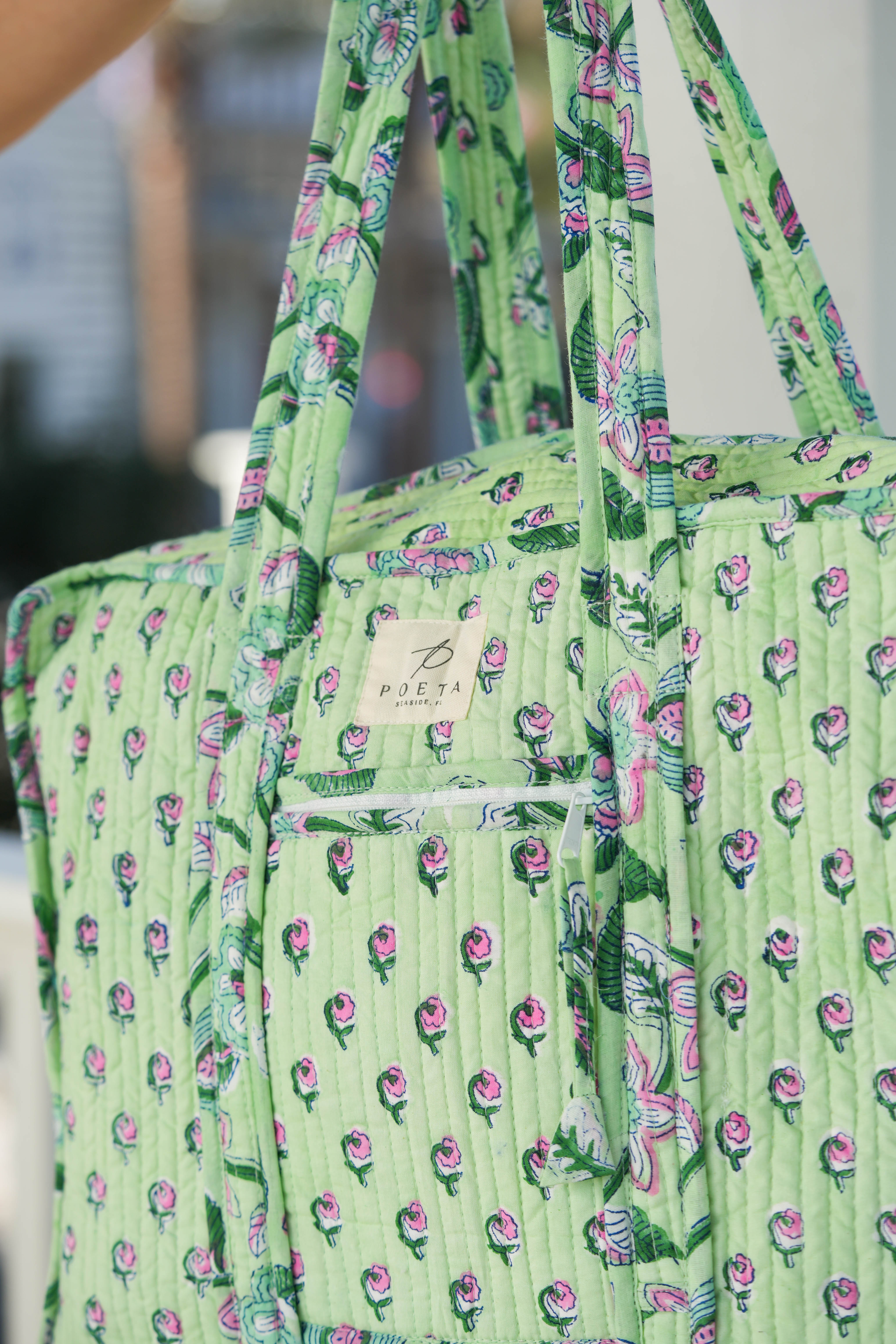 Green Daisy Zipper Tote