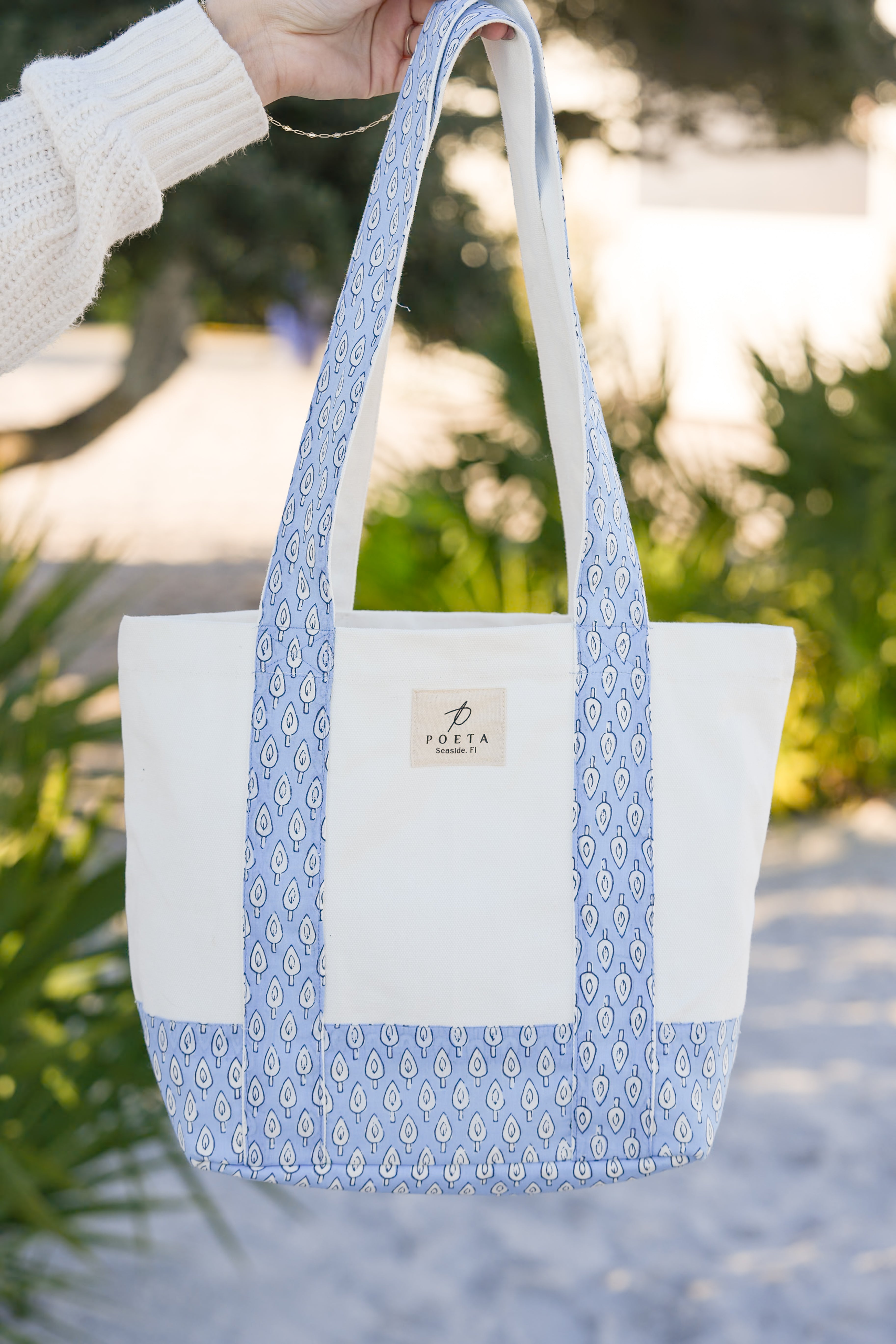 Quinn Canvas Tote - Small