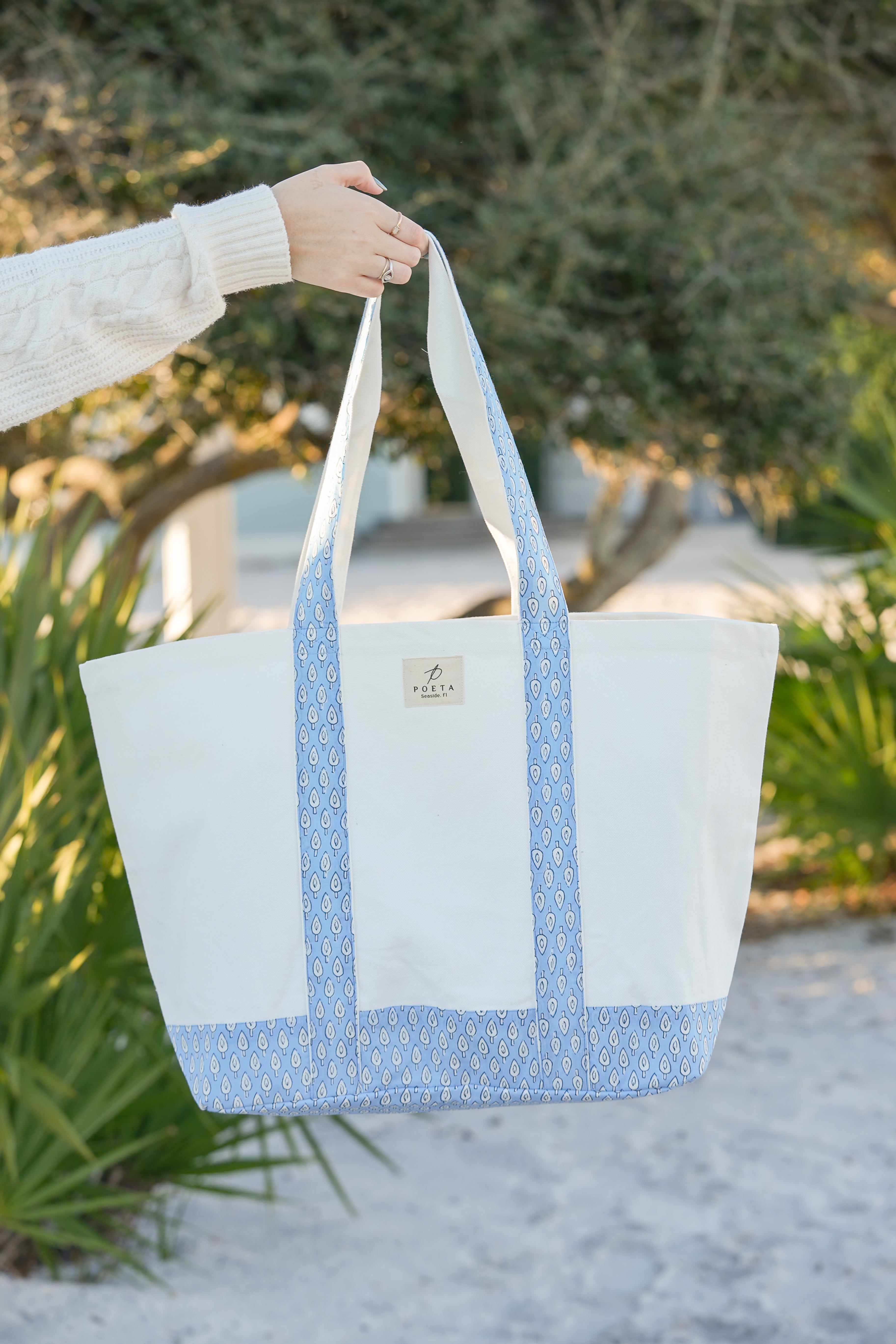 Quinn Canvas Tote - Large