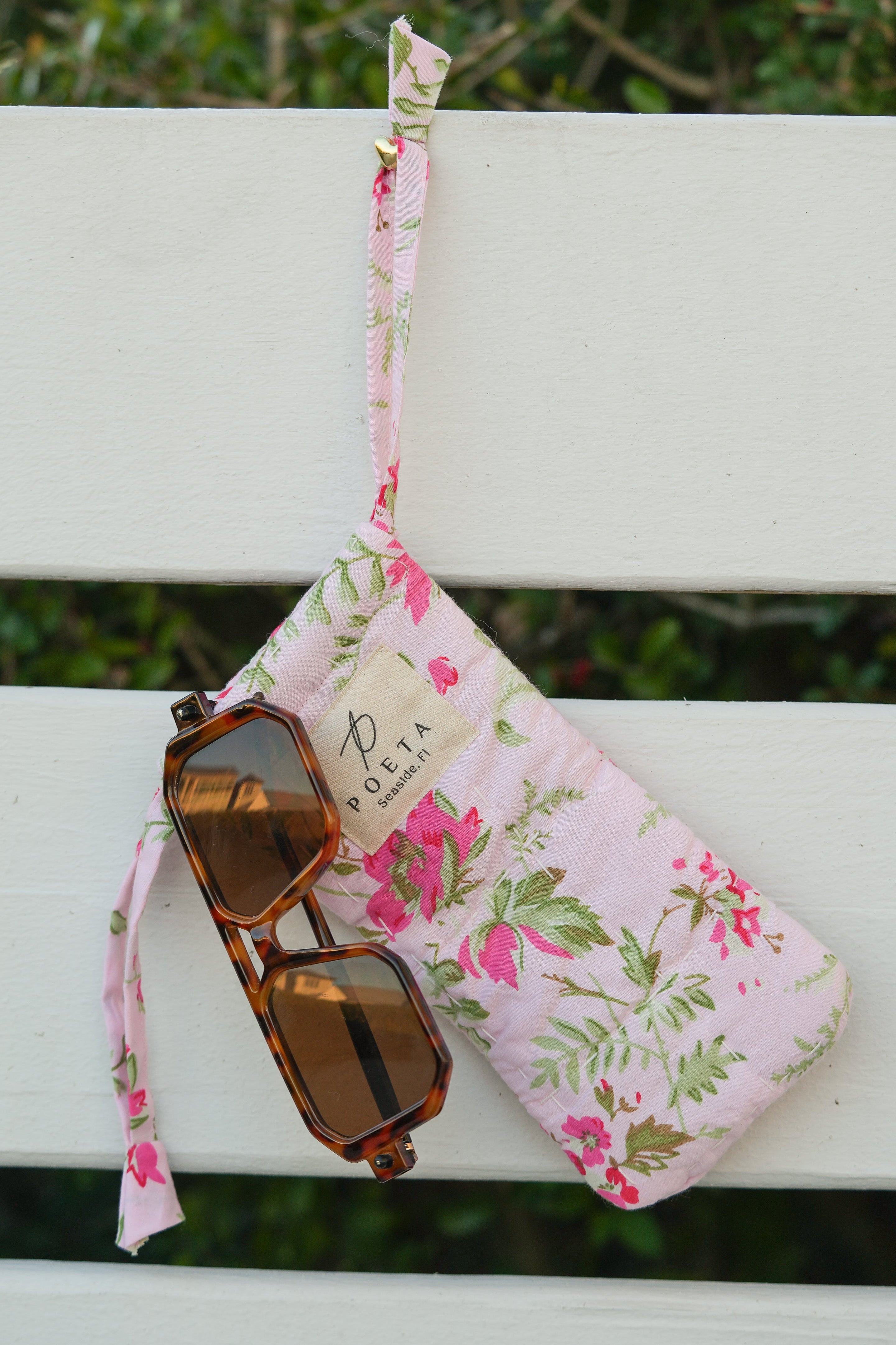 Emmalou Sunglass Case
